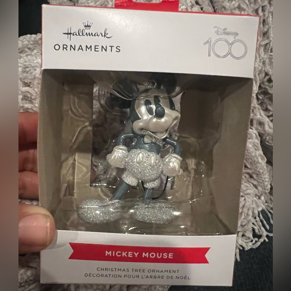 Disney‎ 100 Mickey Mouse Christmas Ornament